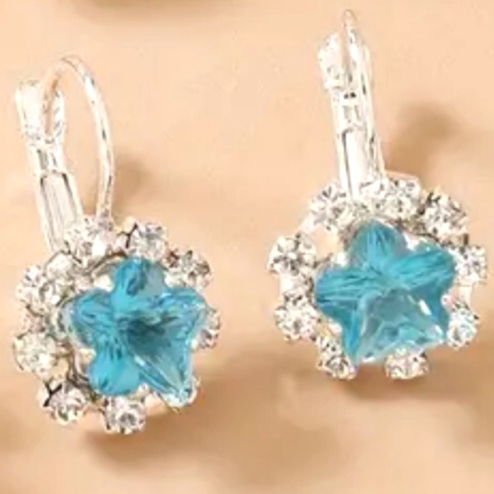Elegant vintage teardrop earrings for women